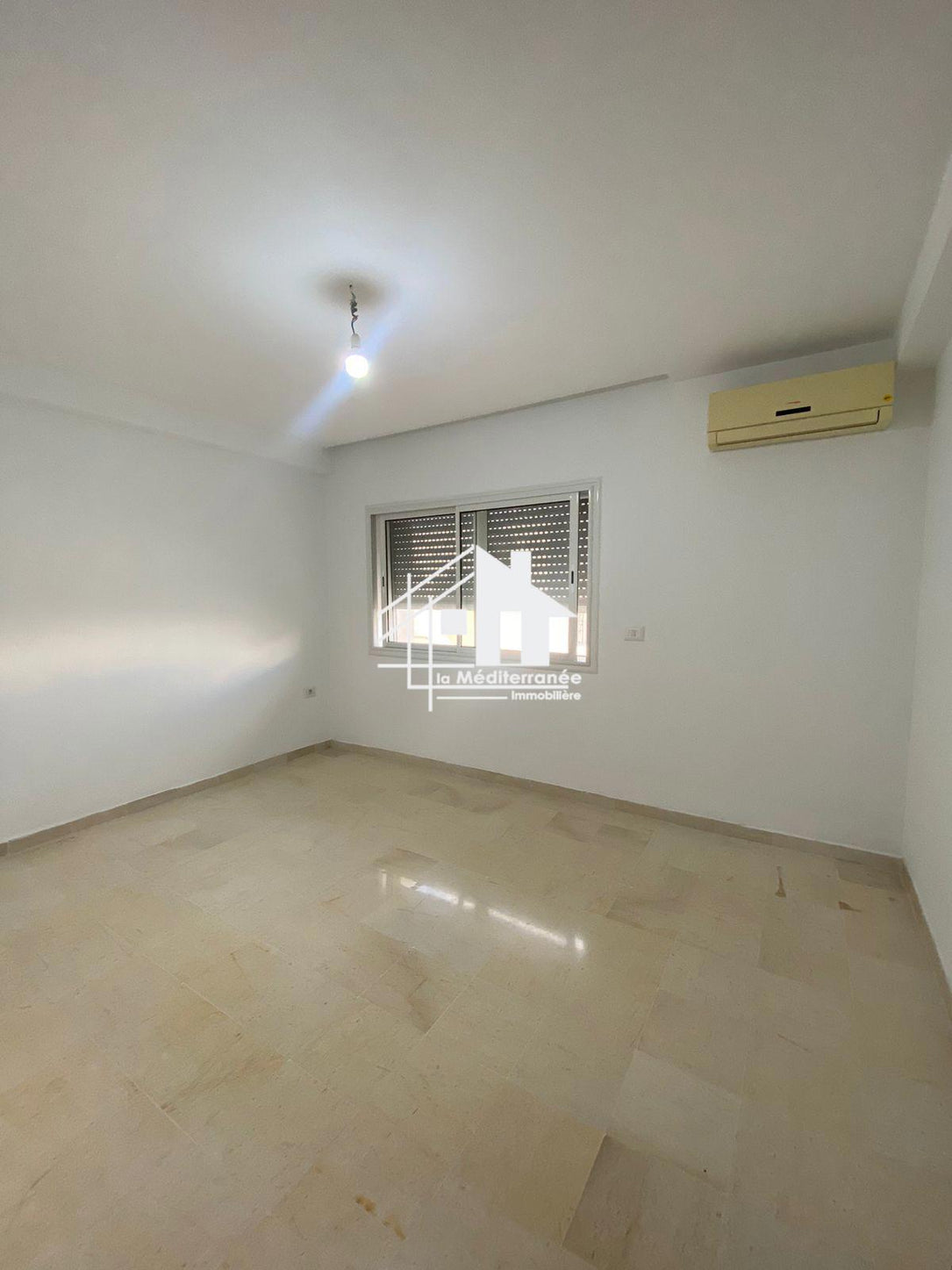 A louer appartement S+2 hst à diar ben mahmoud agba