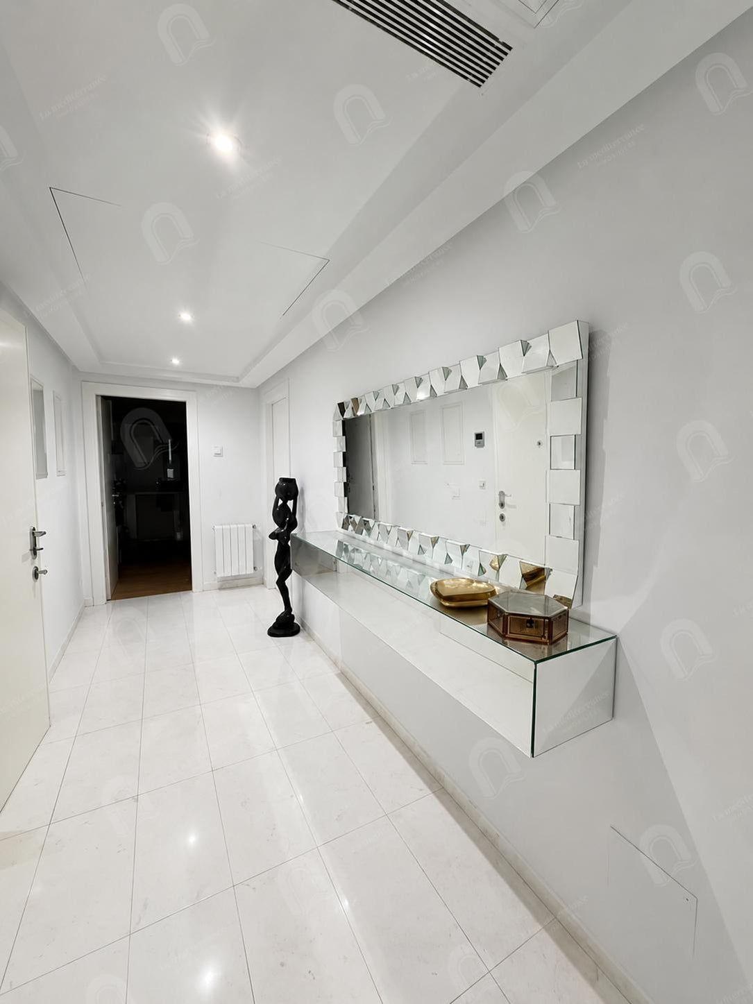 à louer un appartement s+3 meublé à cité Ennasr