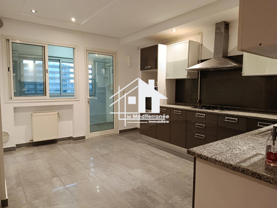 un appartement S+3 jardin de carthage