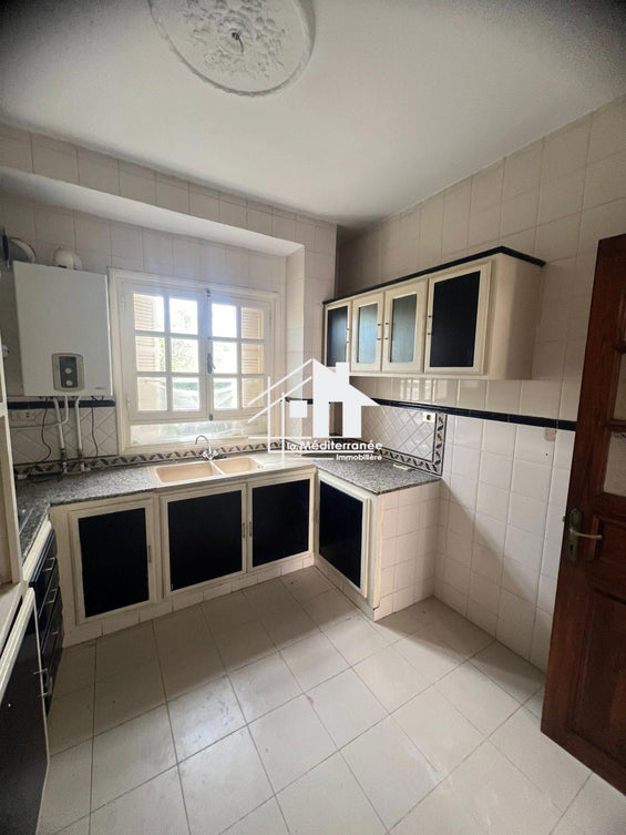 A louer étage de villa S+2 au Bardo