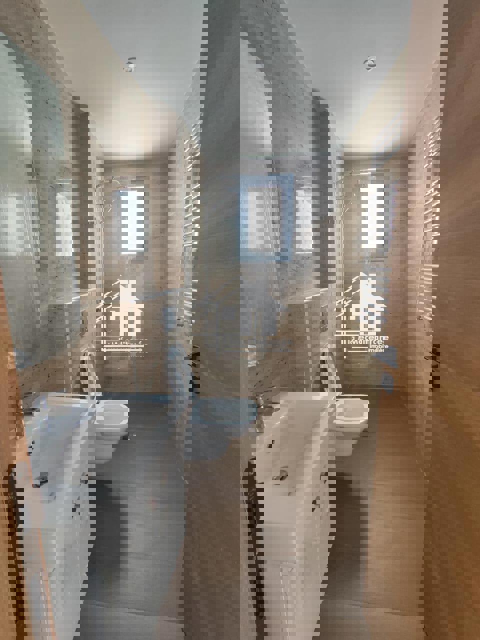 A vendre un S+1 neuf a cité Wahat