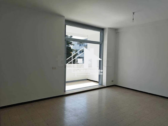 A louer  appartement S+3 à la cité Mahrajene