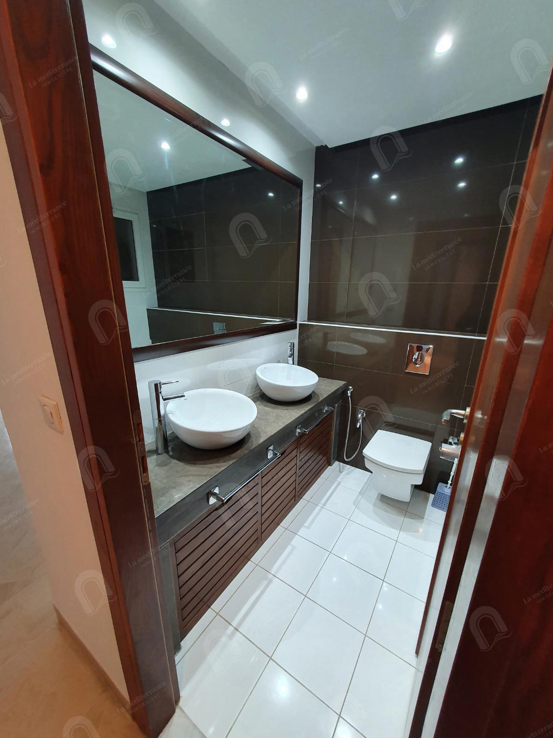 Appartement S+3 aux les berges du lac 2
