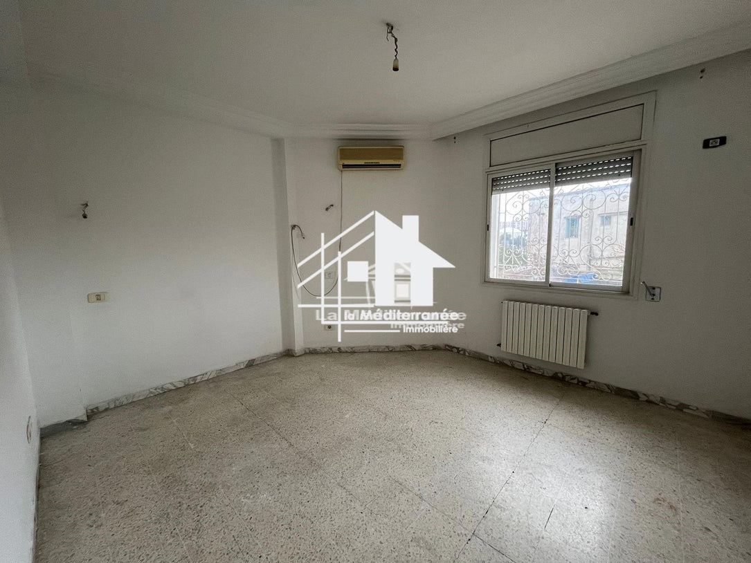 À louer Appartement S+3 au bardo