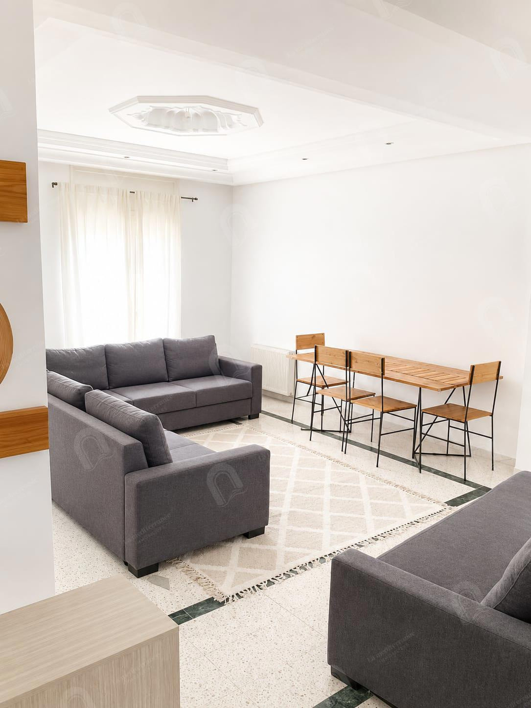 A louer un appartement S+2 au 1er étage