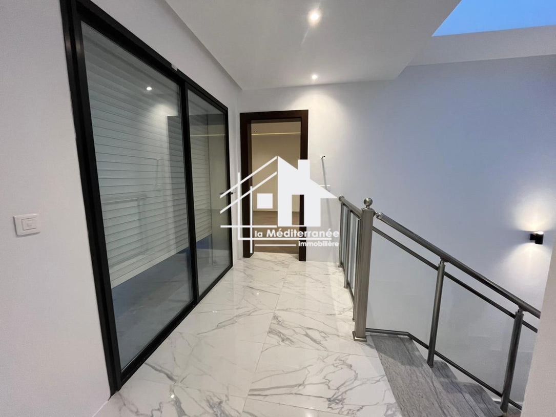 Une villa S+4 au Lac 2