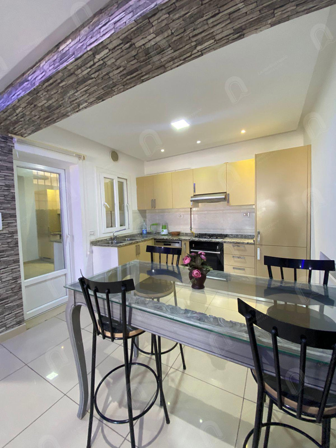 À Vendre – Appartement S+2 Meublé à Sahloul 2, Sousse