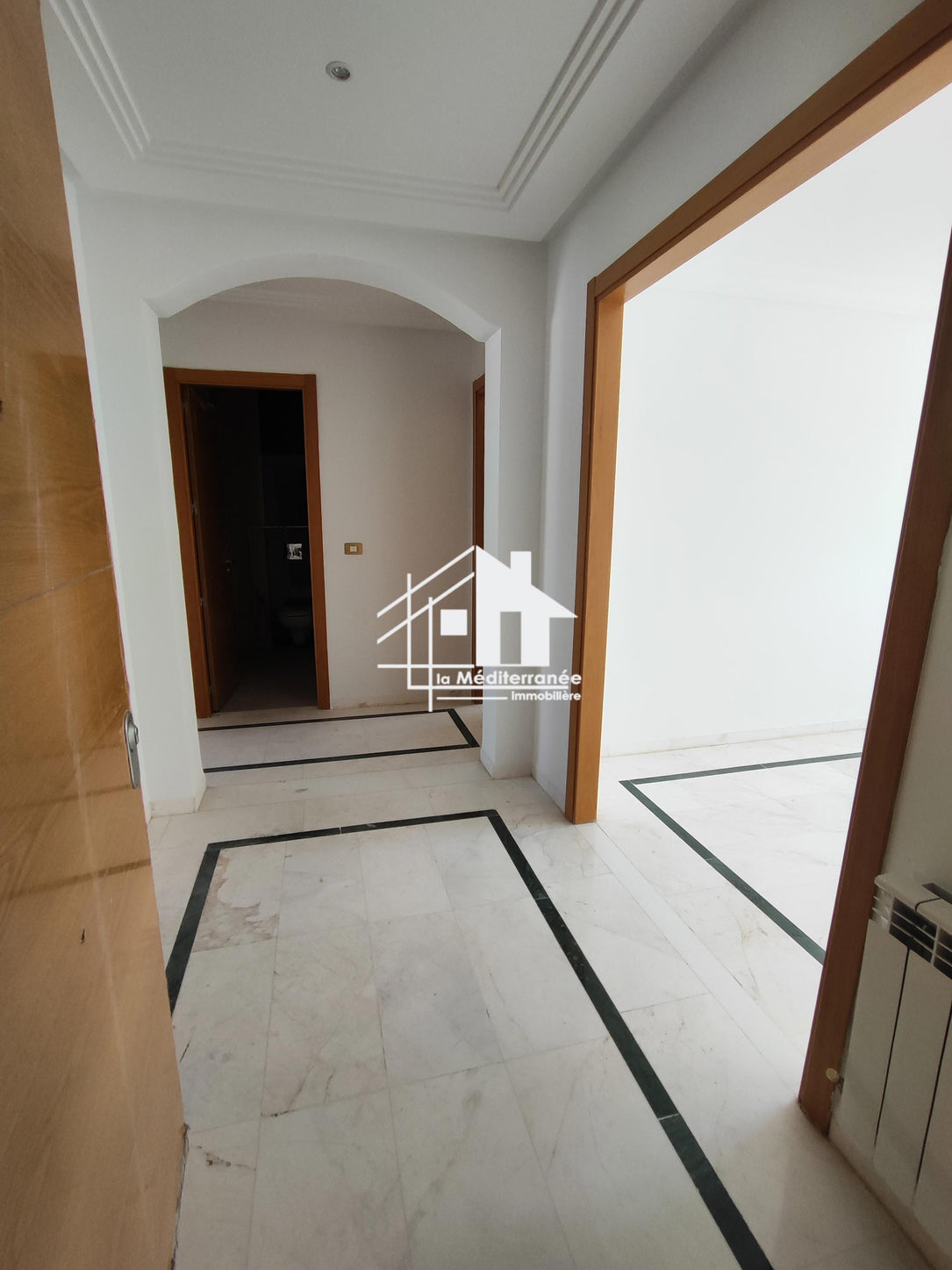 A vendre S+2 jamais habitée a la cité Wahat