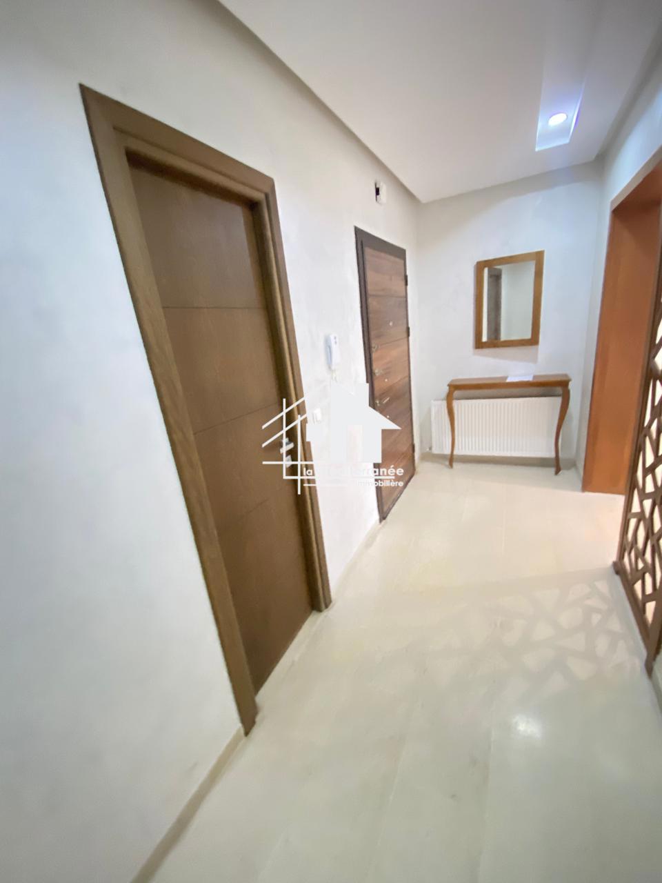 A vendre appartement S+3 HST à Manouba