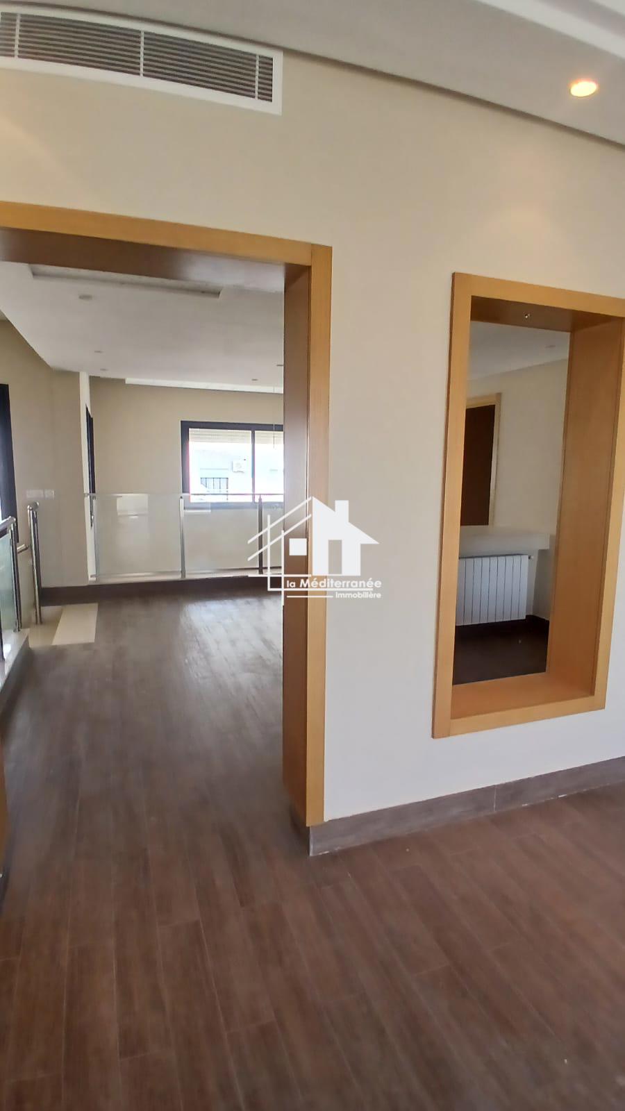 Un Duplex S+6 aux Jardins de Carthage