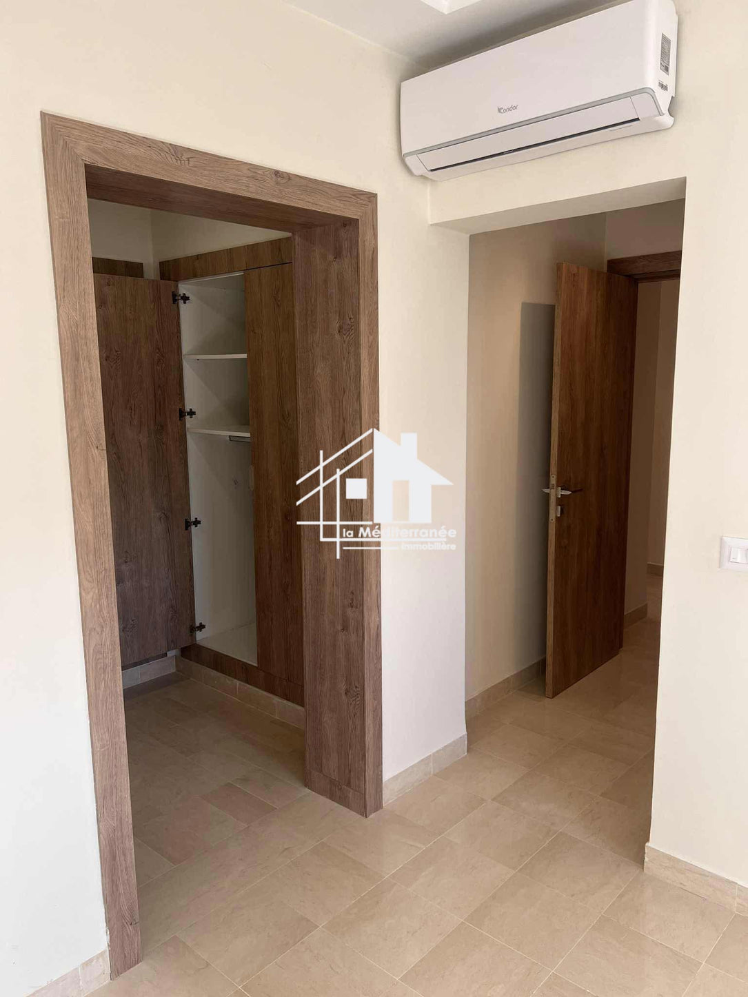 A louer un S+2 à chotrana 1