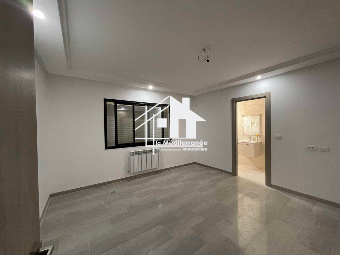 A louer un Duplex à usage bureautique ou commercial A  Ezzahra à Ezzahra