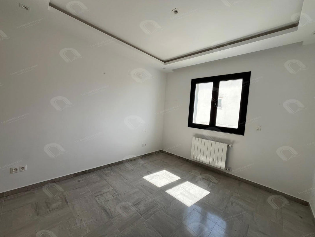 A louer duplex s+3 à La Marsa stade