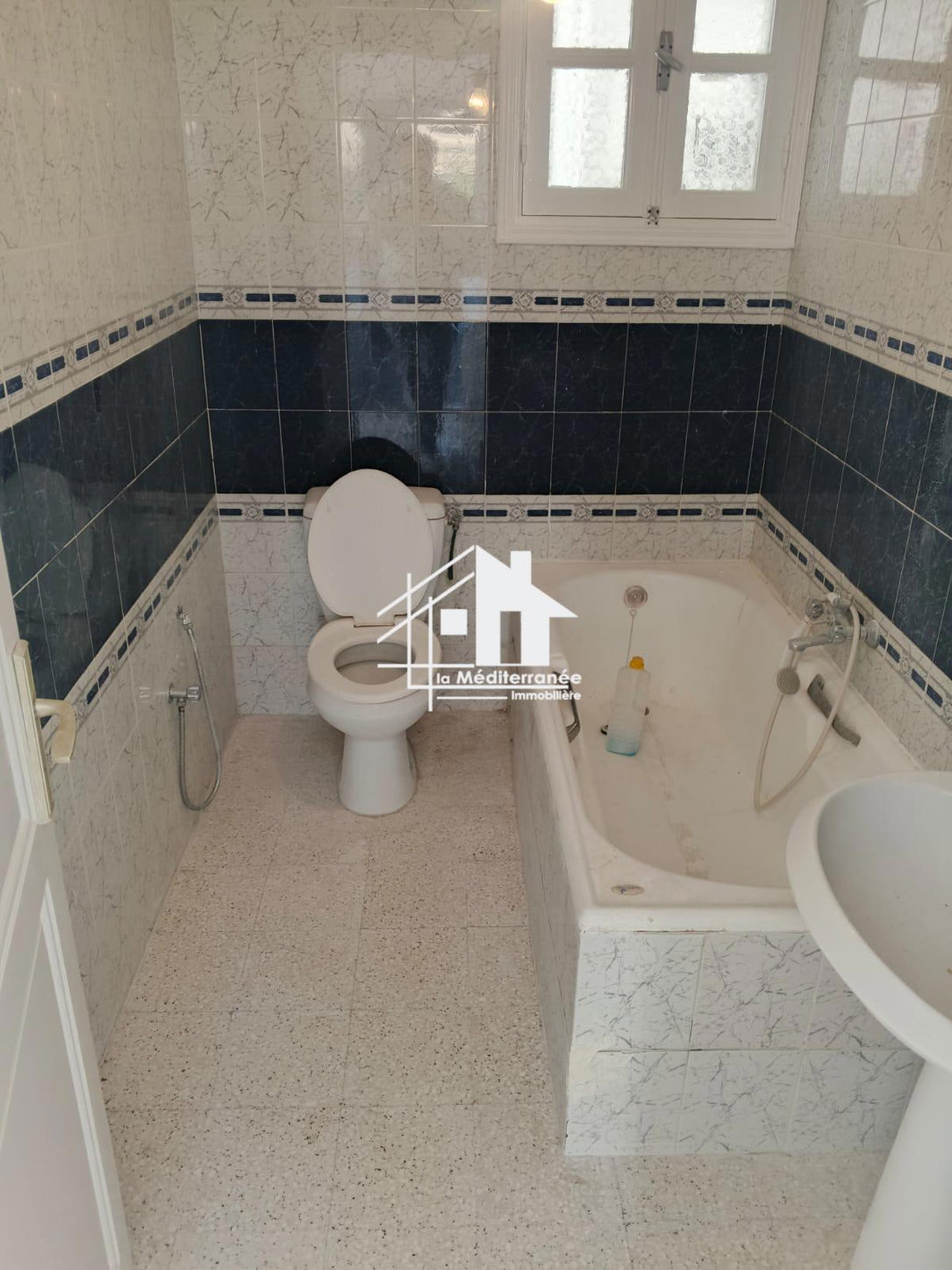 A louer étage de villa S+2 à manouba