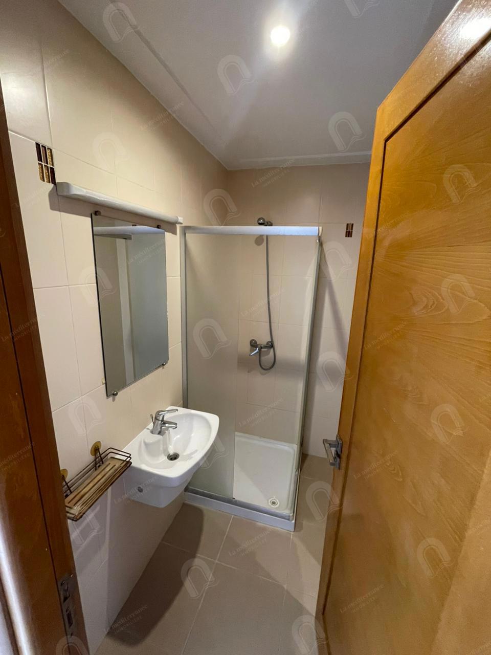 A vendre un appartement S+3 hst au bardo