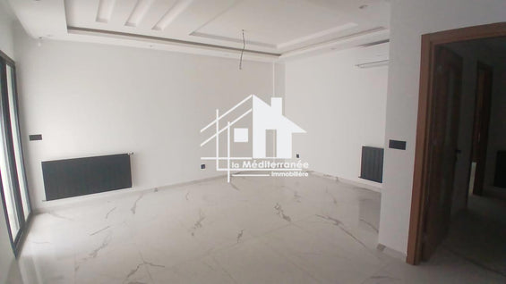 A vendre un appartement RDC S+2