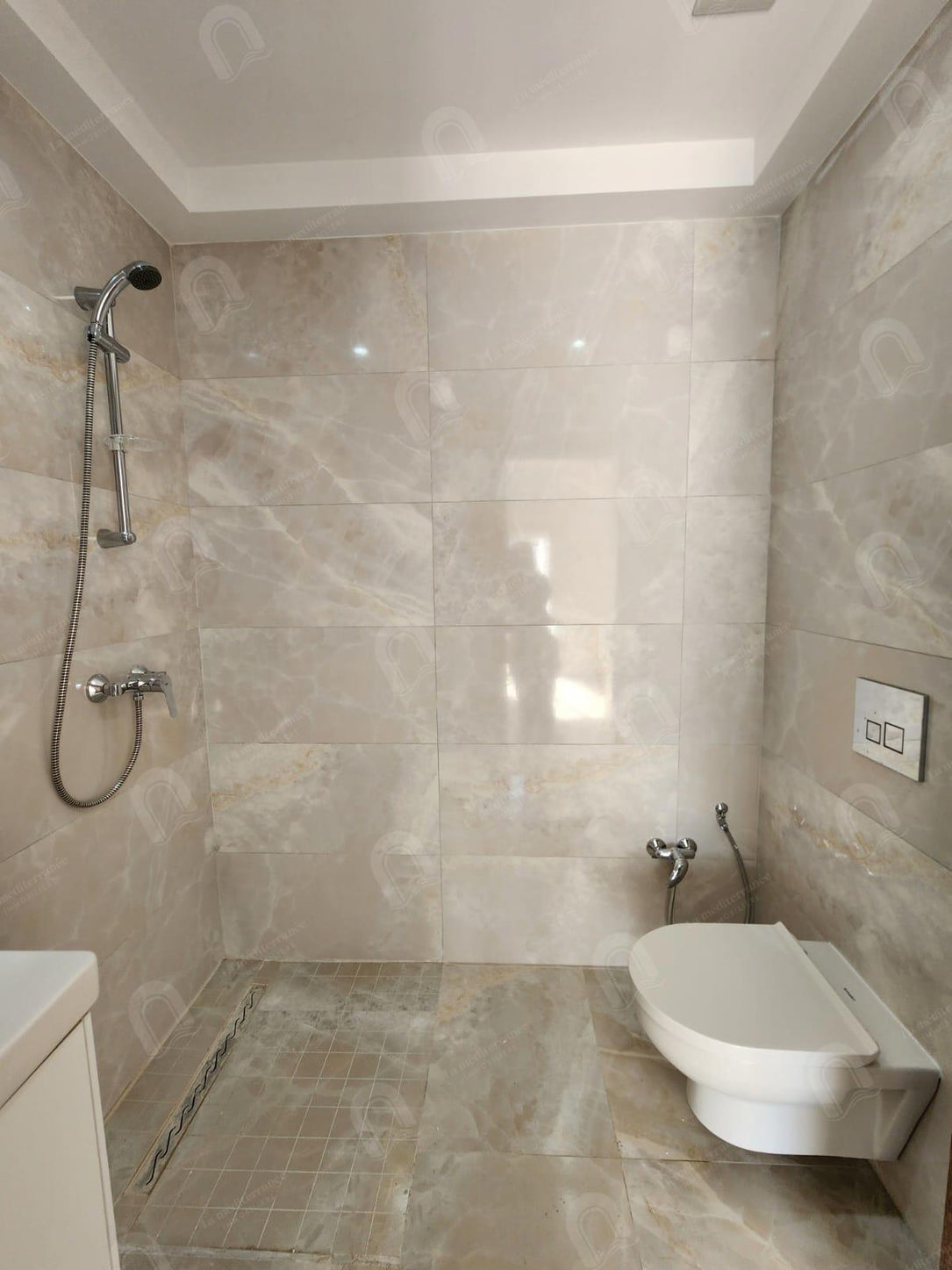 A vendre un S+2 neuf à la nouvelle soukra