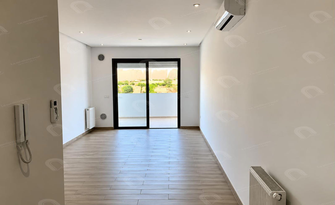 a louer un appartement s+1 a cité ennaser 2