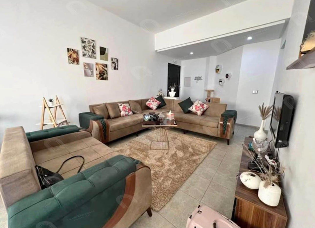 A vendre un appartement S+3 à manouba  Cité Les Orangers
