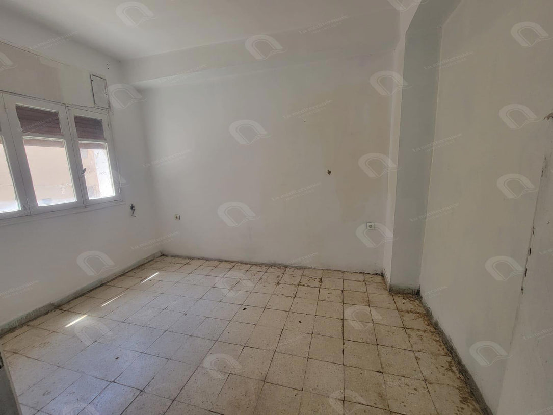 A louer appartement S+3 au avenue londres