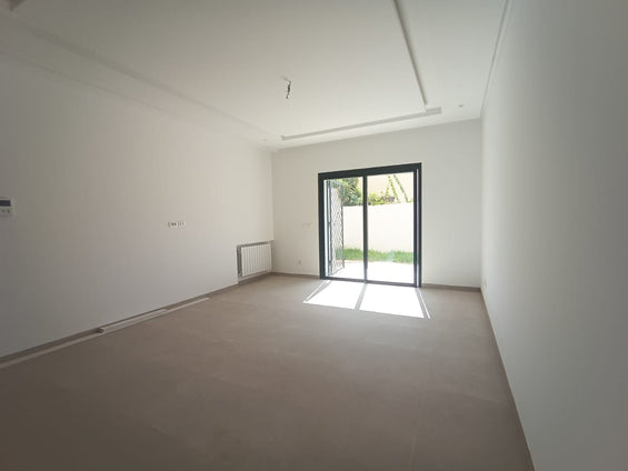 A vendre un s+2 neuf à la nouvelle soukra