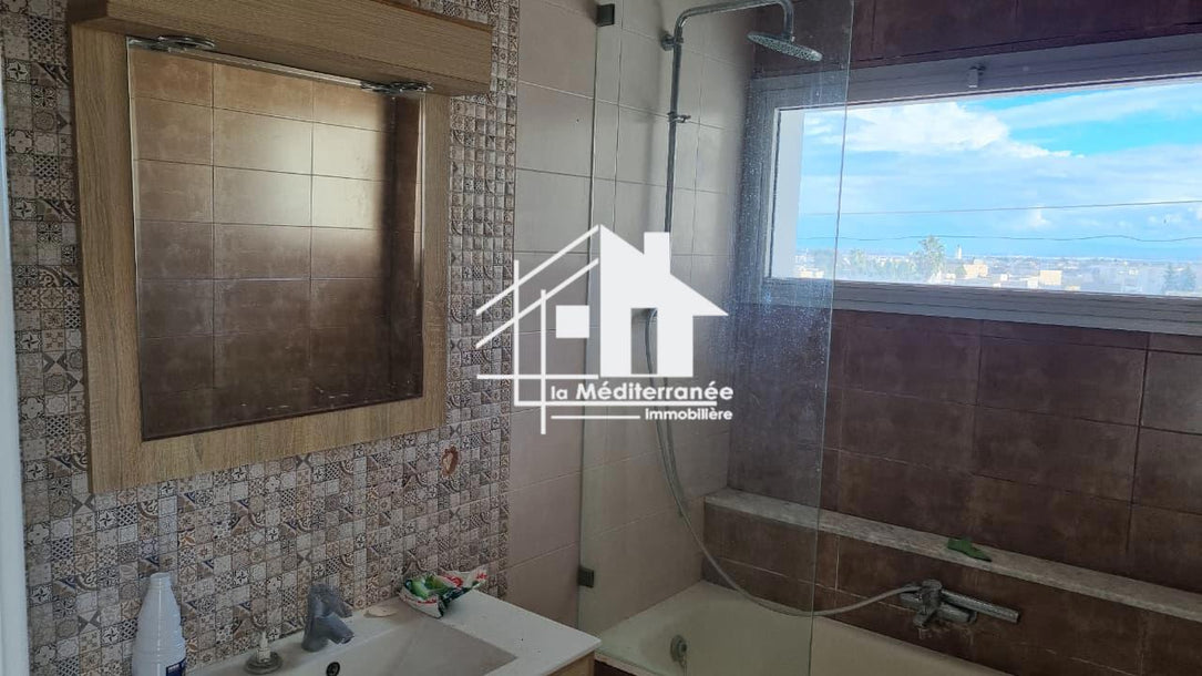 a louer appartement duplex s+3 à khaznadar