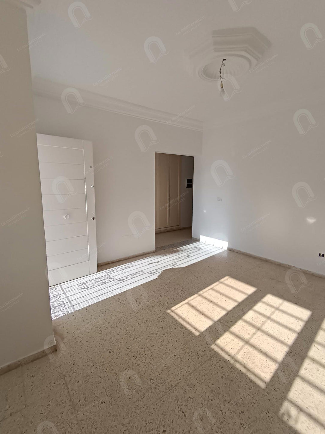 à vendre un appartement au RDC
