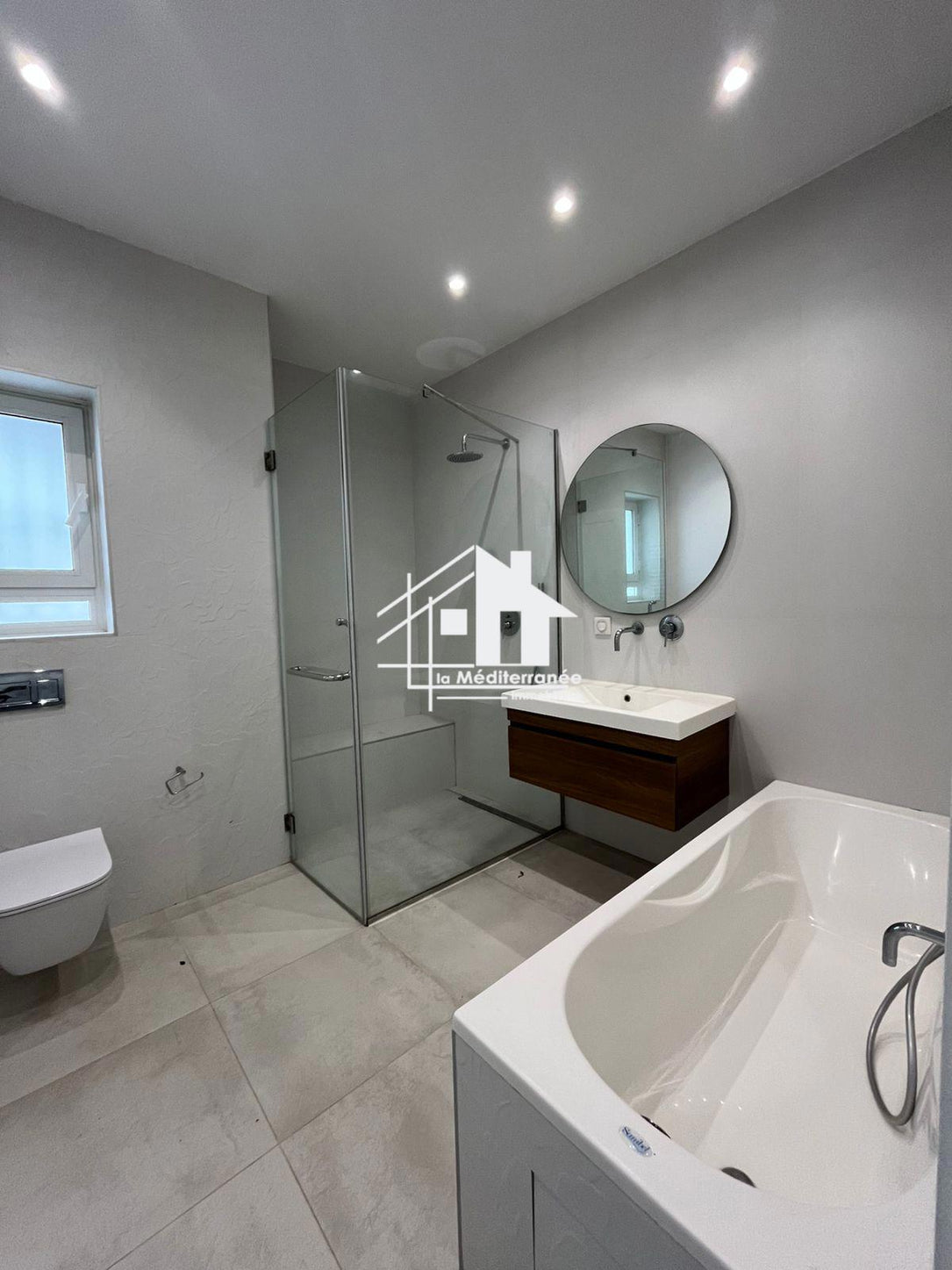 A louer une villa s+4 à Gammarth