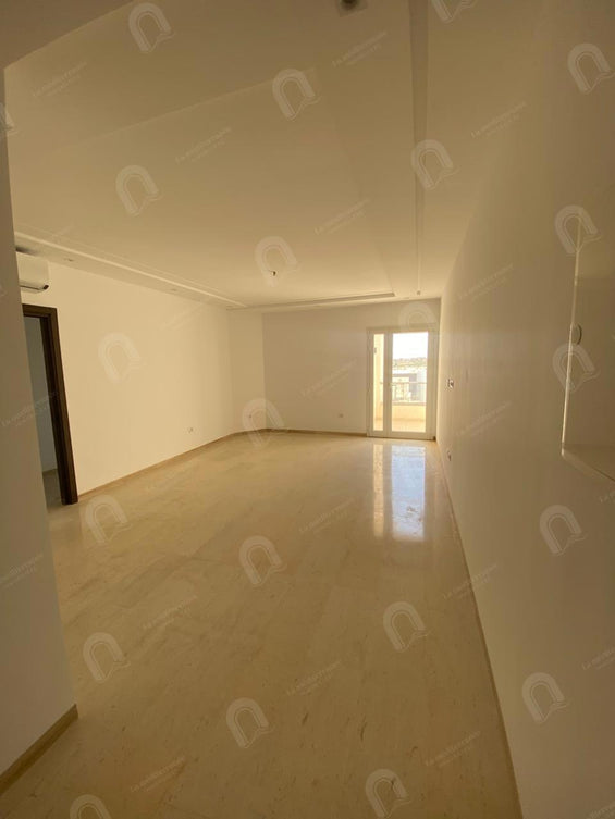 A vendre appartement s3 hst à Sahloul 4