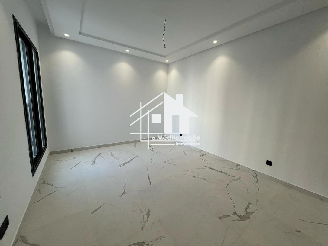 Appartement HST s+2 aux jardin de Carthage