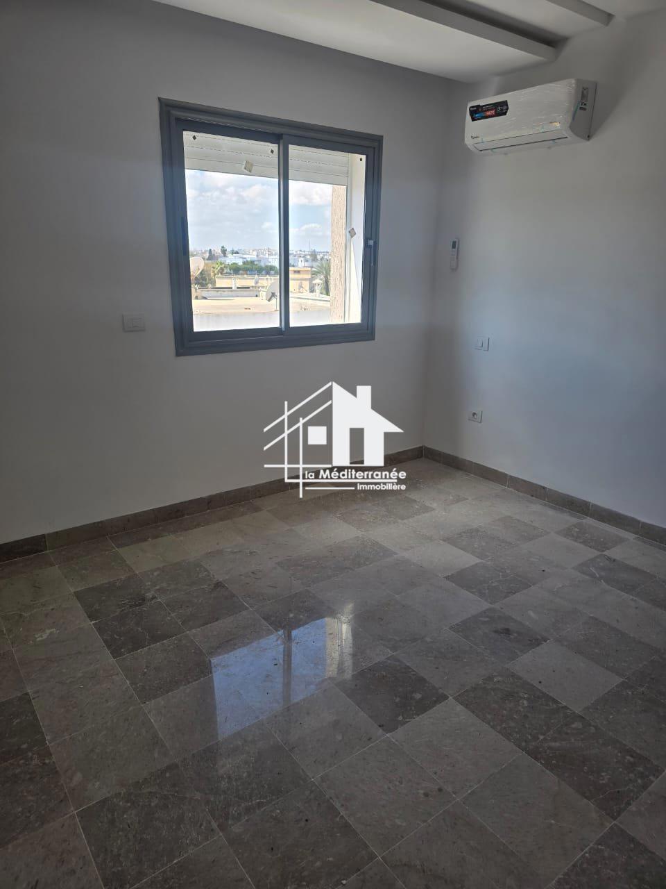Bel appartement à Mégrine