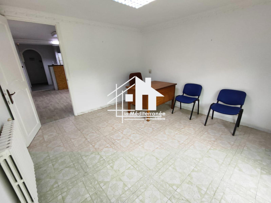 A louer local commercial de 160m2