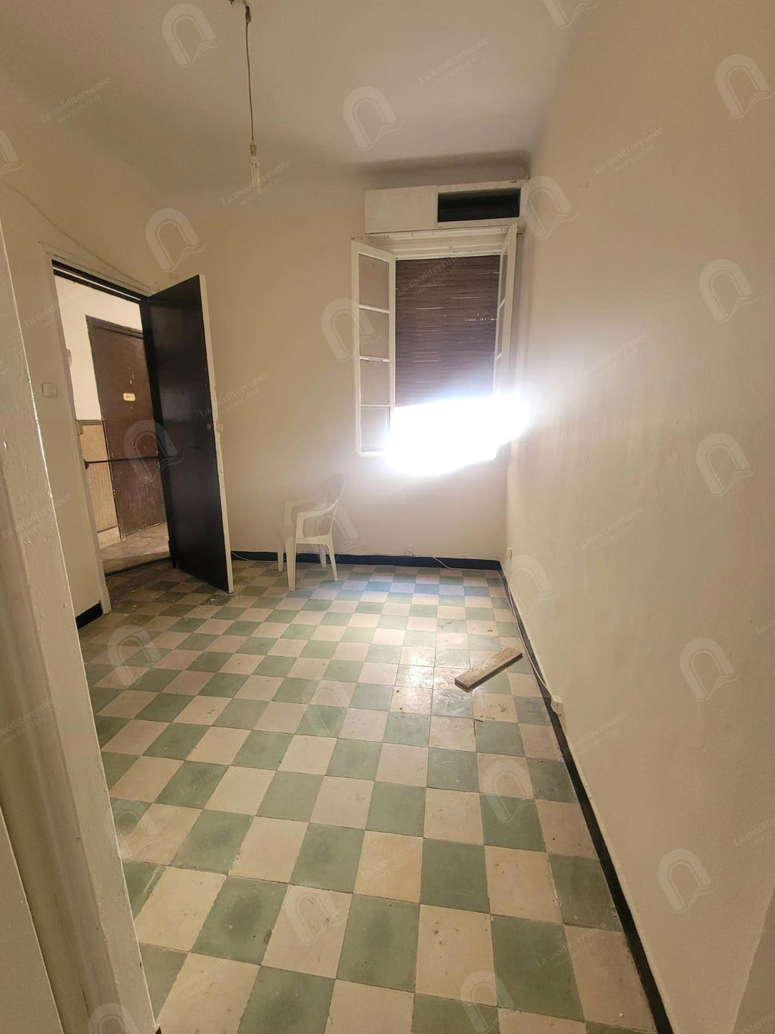 A louer studio  s1 au centre ville tunis