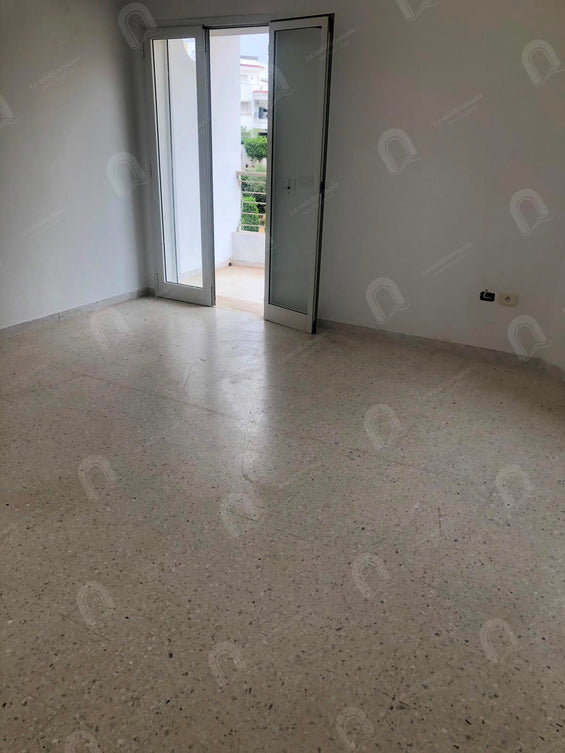 A louer un appartement s+3 à jardin d'el menzah 2