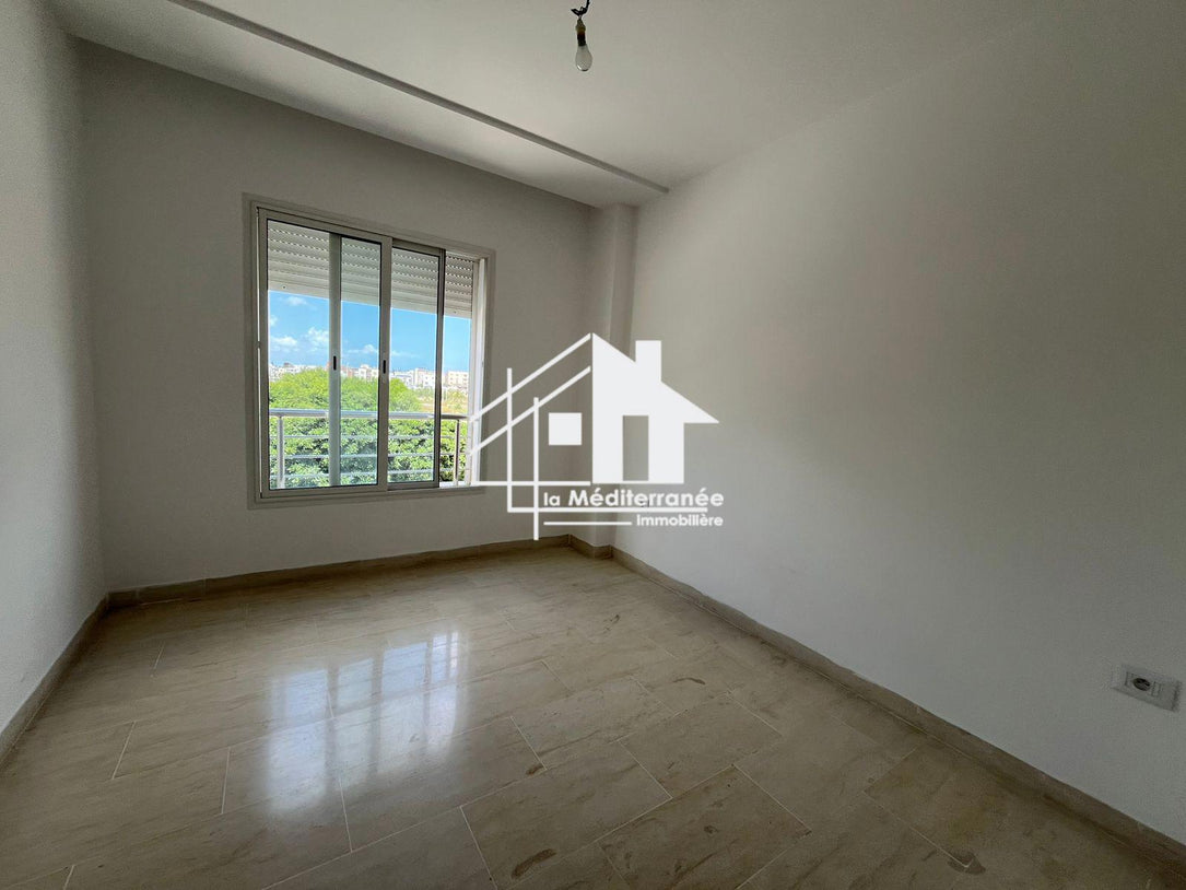 Appartement S+2 à Ain Zaghouan Nord