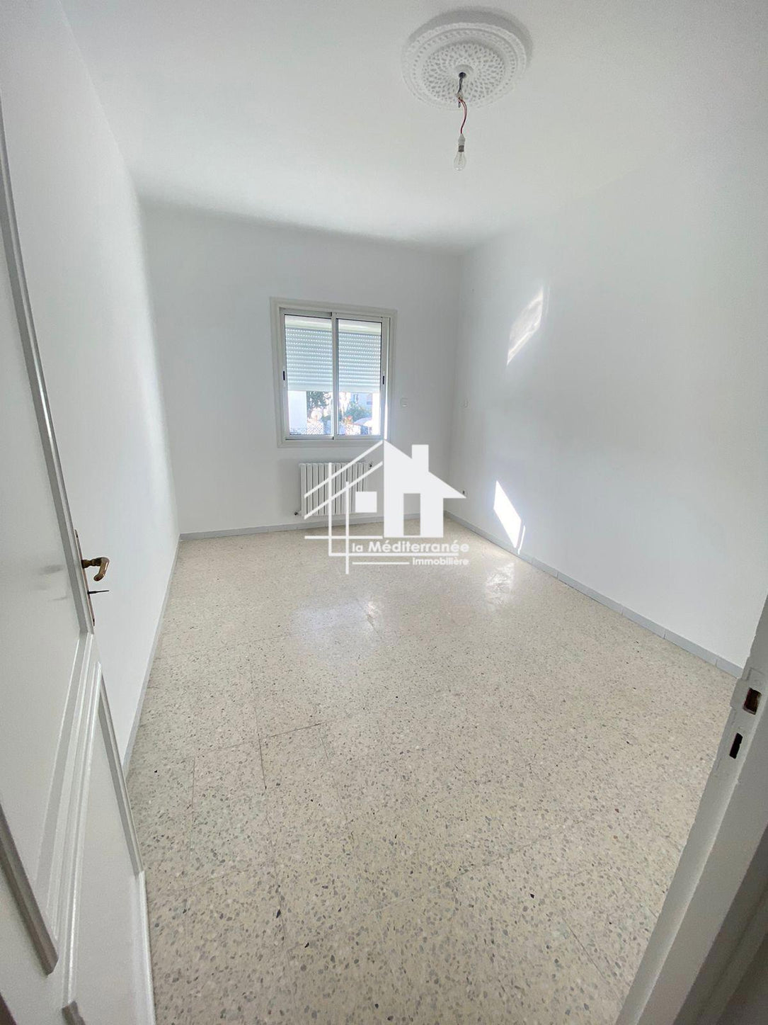 À louer appartement s+3 a cité ennaser 2
