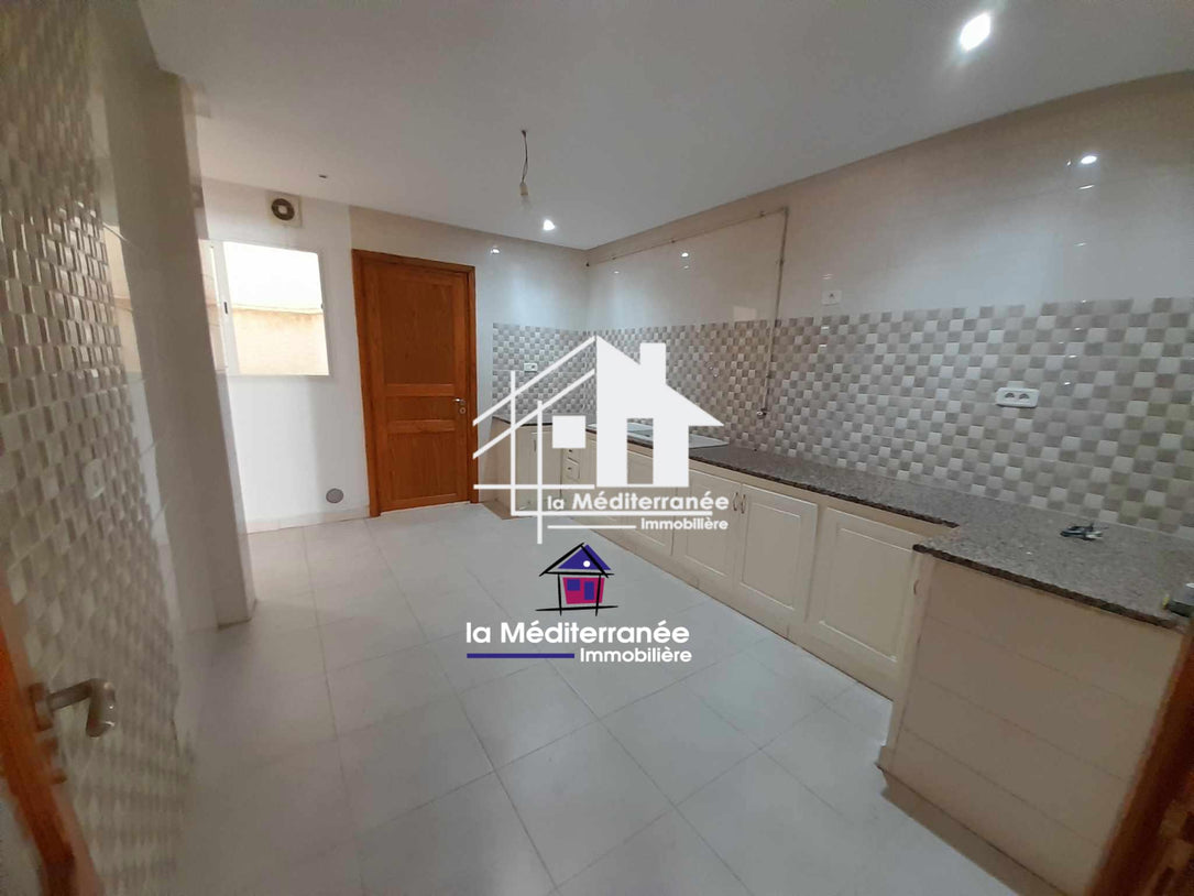 A Louer duplex s+4 A Boumhal Bassatine