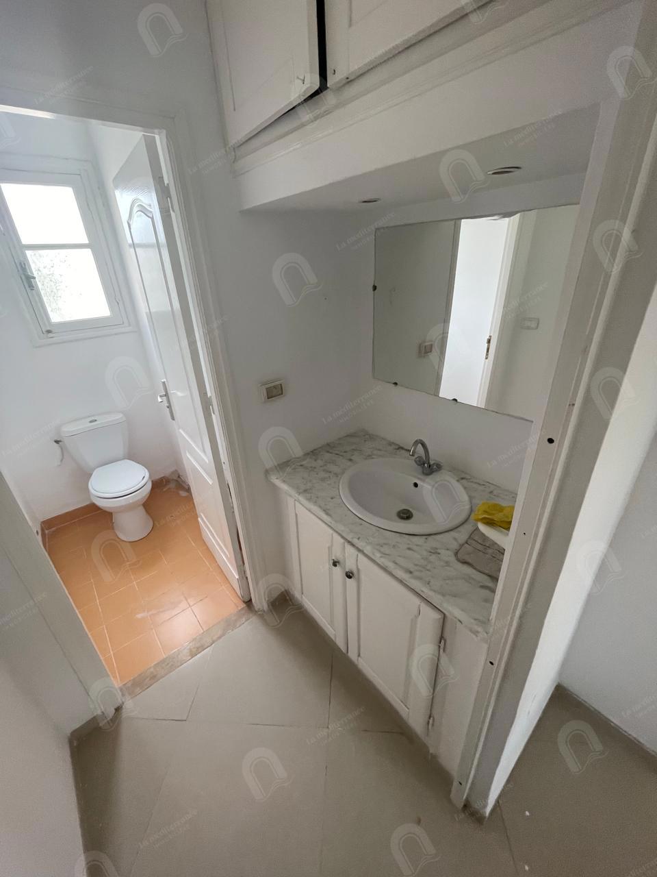 A louer un duplex 2S+4 hst au bardo