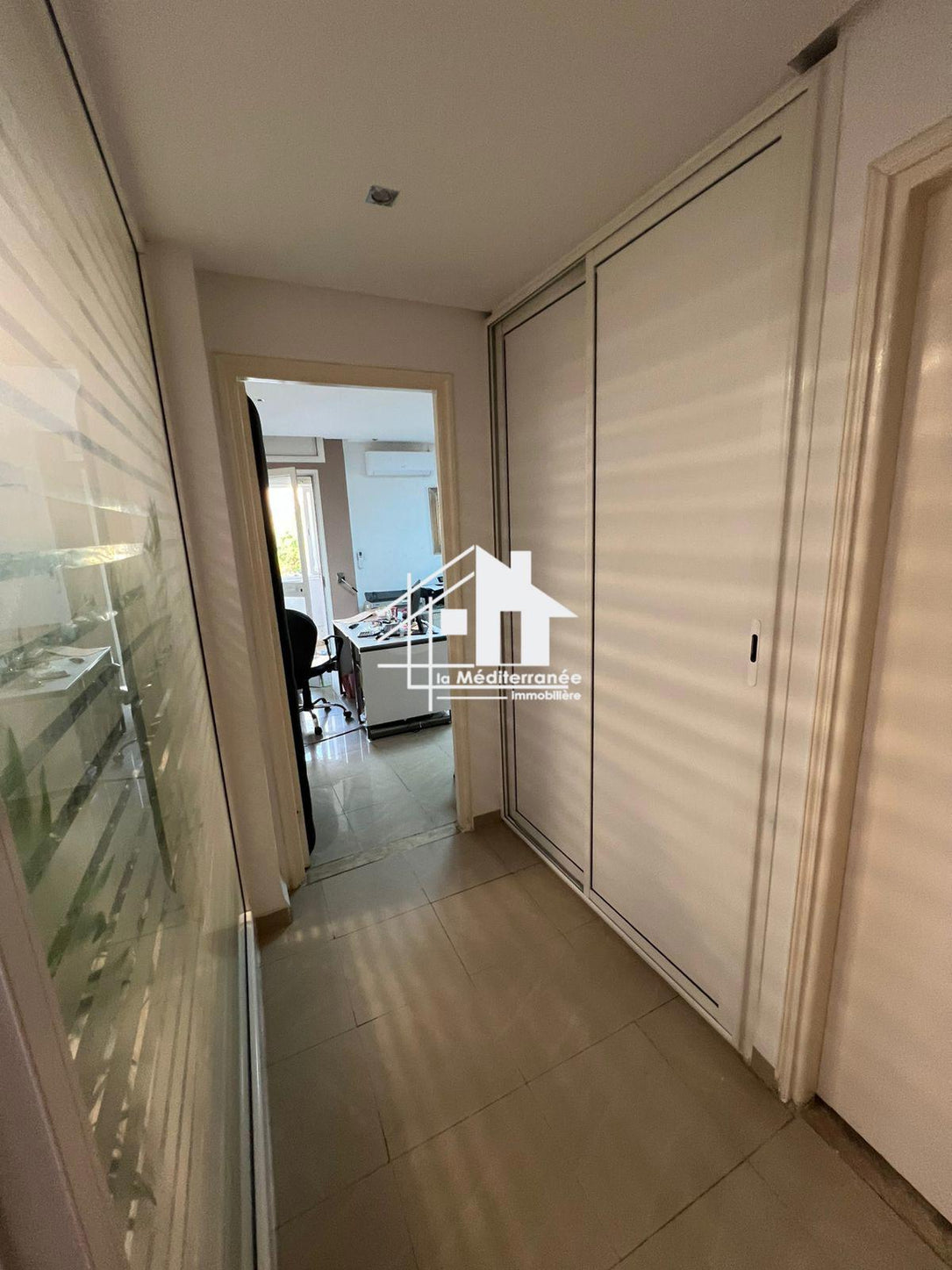 A vendre H+1 à Menzah 6