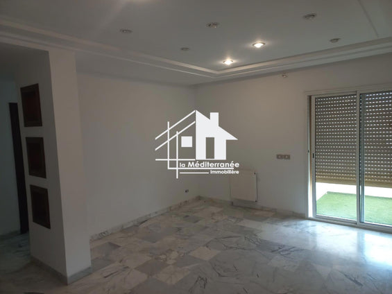A louer un appartement s+3 aux jardins de Carthage