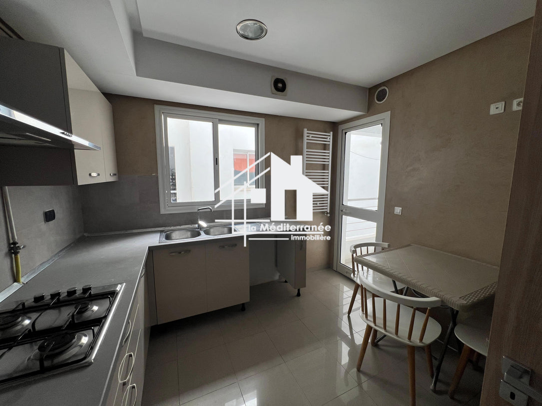 un appartement s+2 meublé à Ain Zaghouan nord