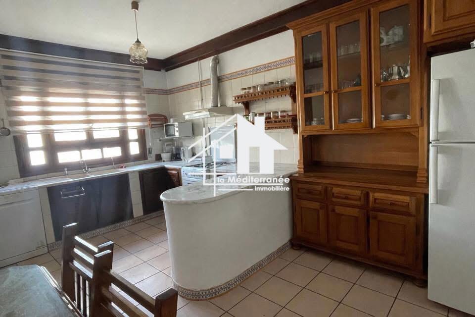 A louer un appartement s+3 Ennassr