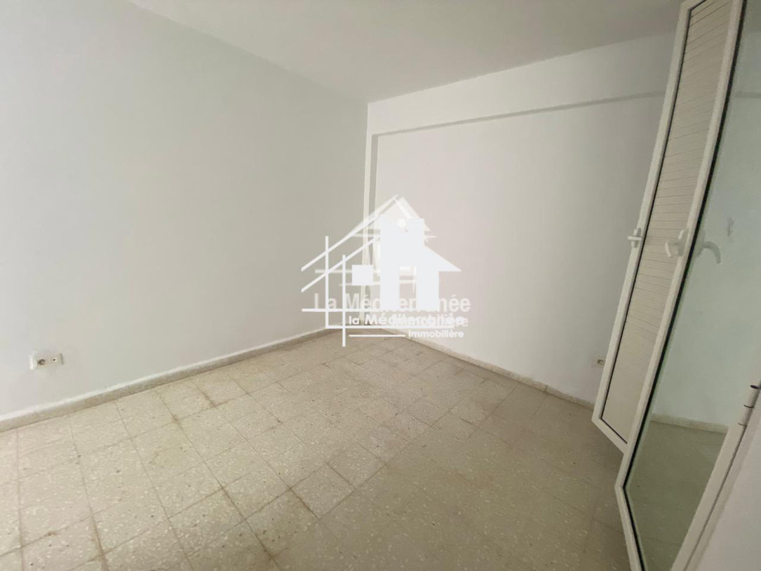 A louer appartement s1 à cité romena