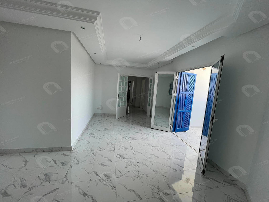 Appartement s+2  à Ezzahra (1 ére étage )