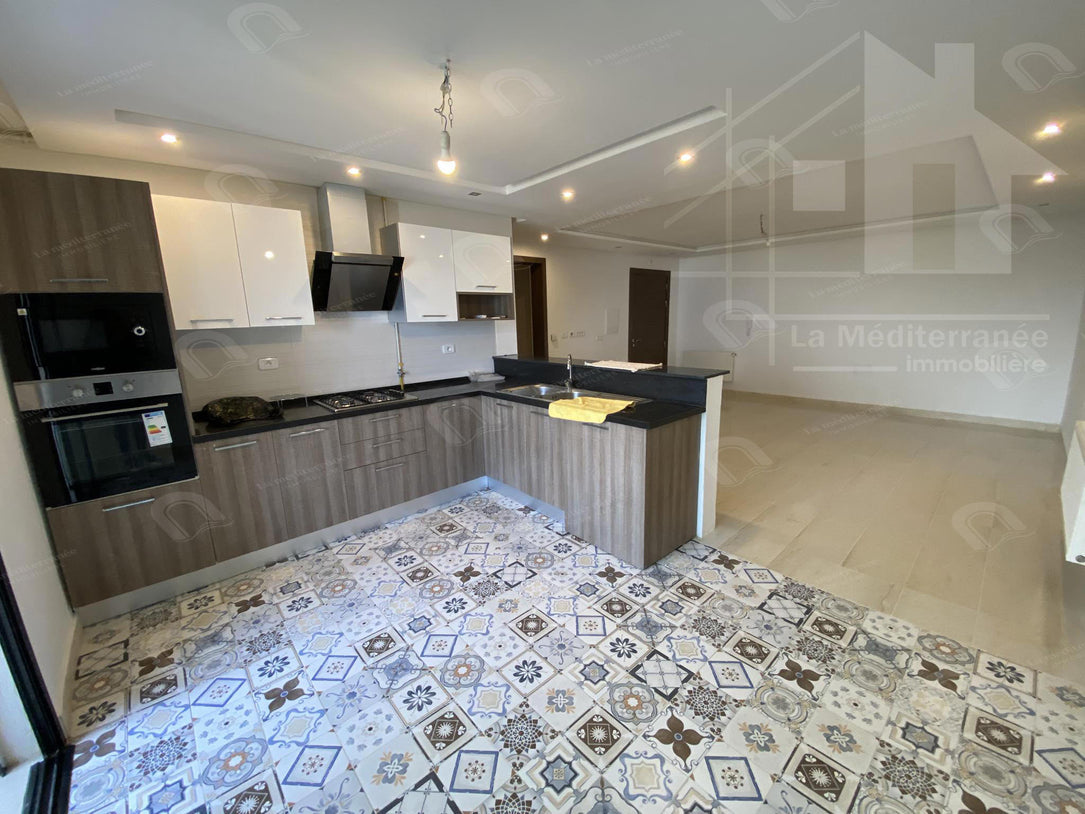 A louer un appartement S+3 hst à Ezzahra