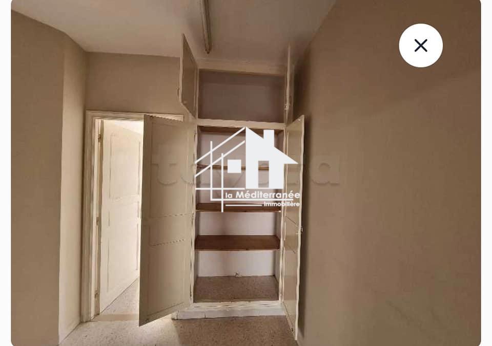A louer etage de villa S+2 à cité Romena 2