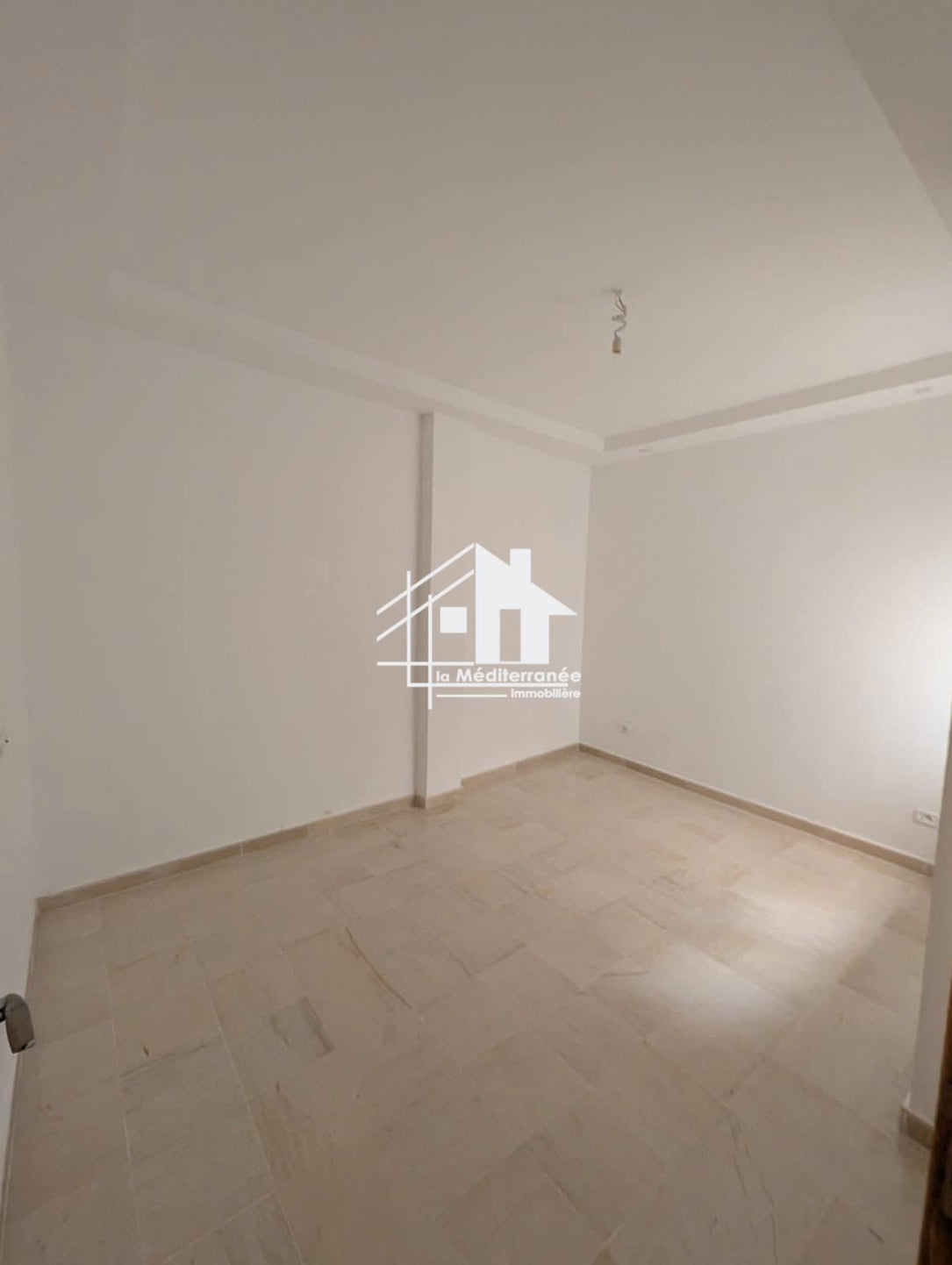 A louer étage de villa S+2 au beb saadoun