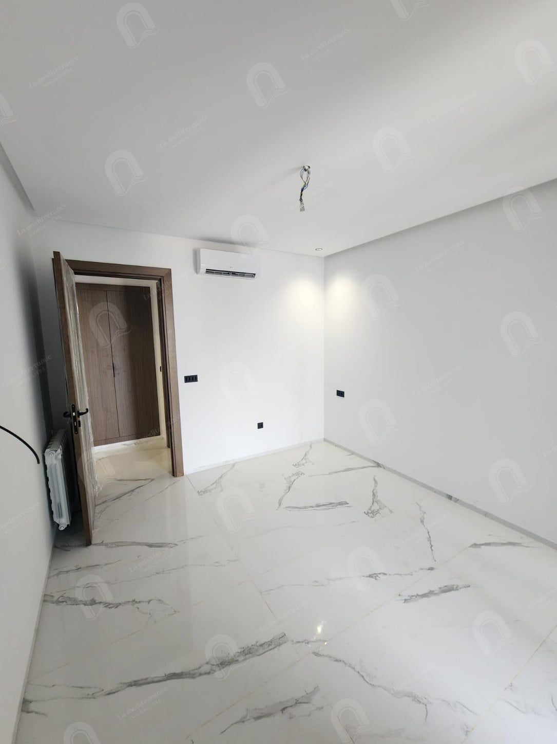 A vendre S1 Direct promoteur à la soukra