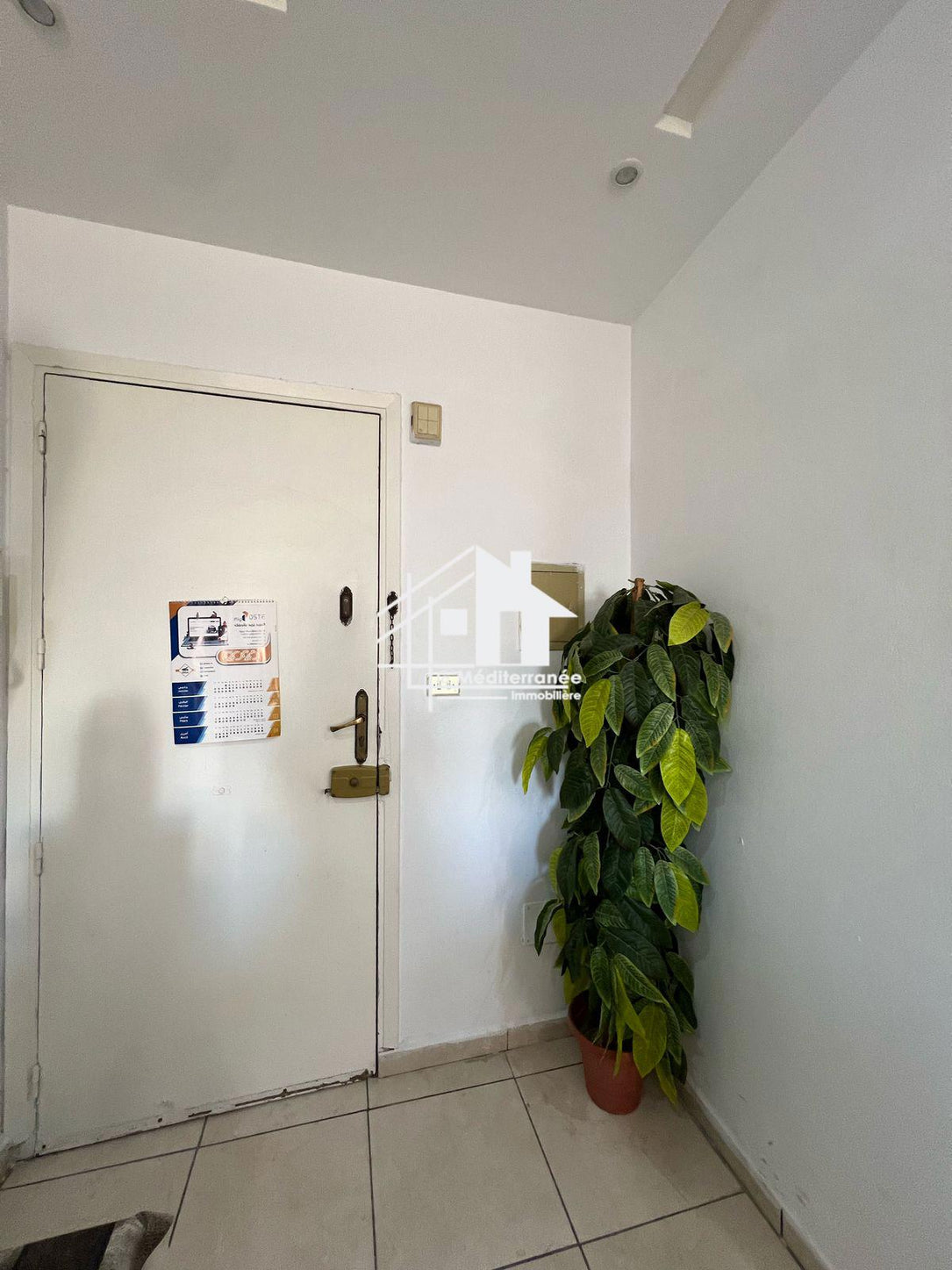A vendre appartement S+3 à Manar 1