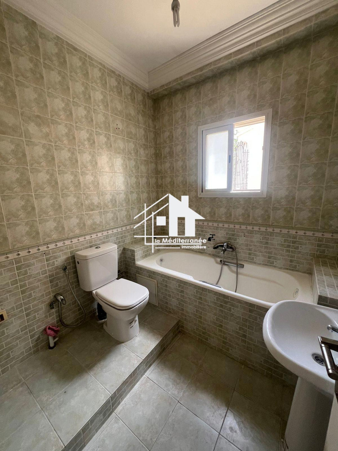 A louer appartement S2 hst au Bardo cité sekik